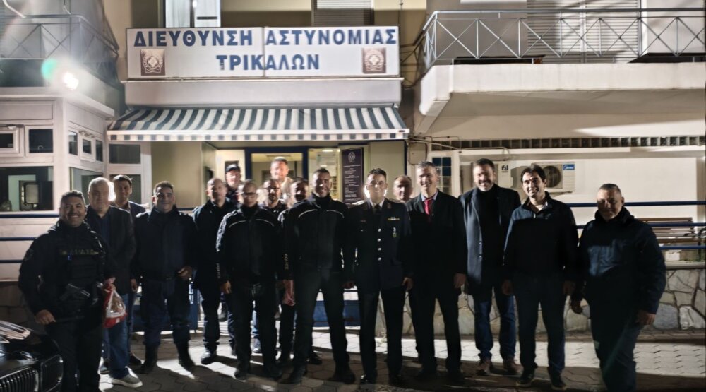 Πασχαλινές ευχές από Διεύθυνση και συνδικαλιστές στην Αστυνομία Τρικάλων